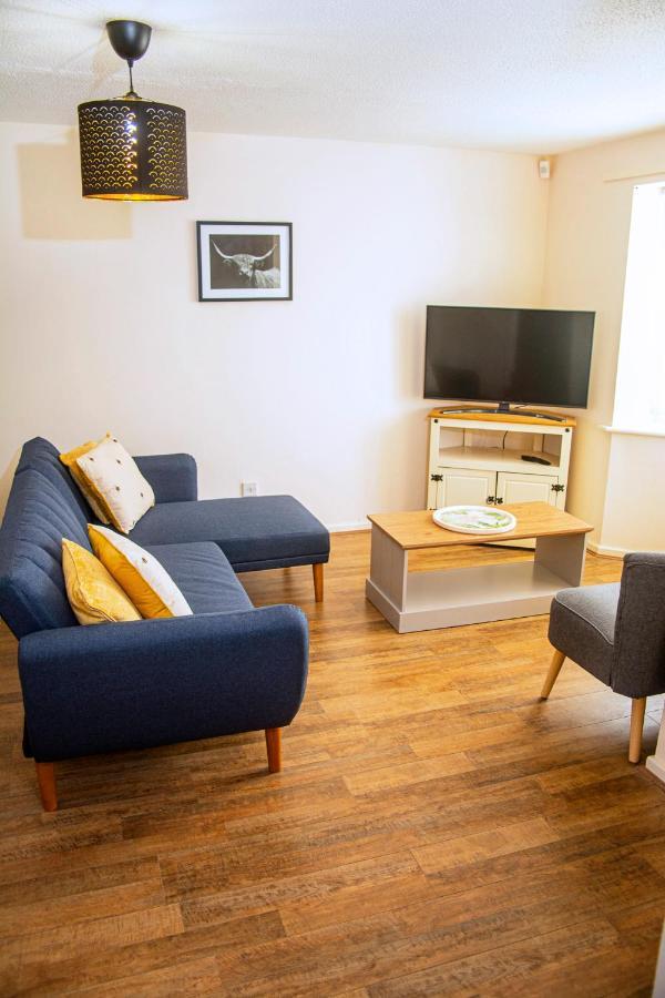 Cosy 3-Bed Home Close To City Centre Манчестър Екстериор снимка